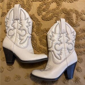 BONGO White Western Cowgirl Boots Size 6.5